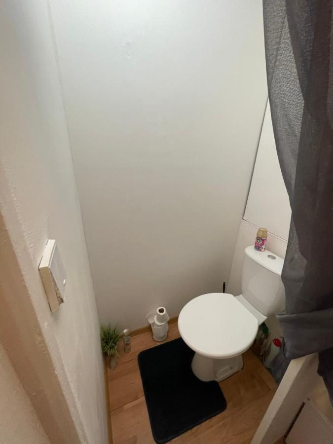 Klidny Byt Na Okraji Trutnova Appartement Buitenkant foto
