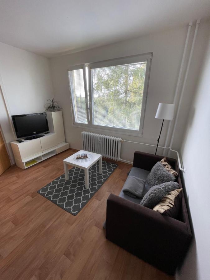 Klidny Byt Na Okraji Trutnova Appartement Buitenkant foto